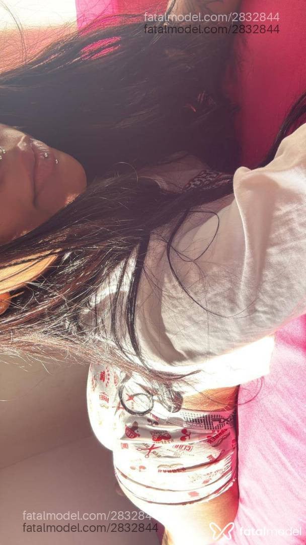 Acompanhante mulher morena (o) de olhos pretos em Rio Branco - Morena
