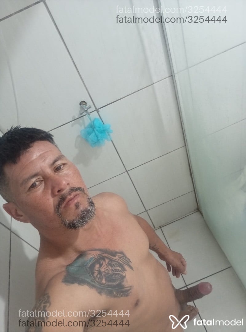 Acompanhante homem morena (o) de olhos castanhos - Gauchoatv Acompanhante homem morena (o) de olhos castanhos - Gauchoatv