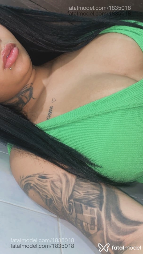 Acompanhante mulher com cabelo castanho de olhos castanhos em Congonhas - Milena
