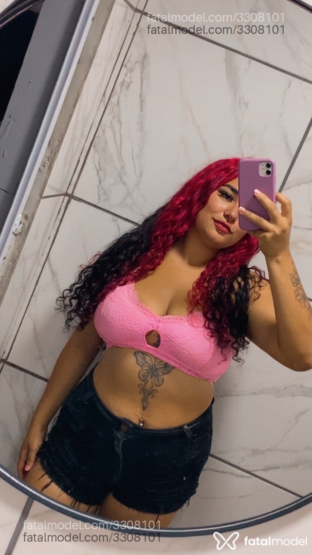 Acompanhante mulher ruiva (o) de olhos castanhos em Porto Alegre - Kemily
