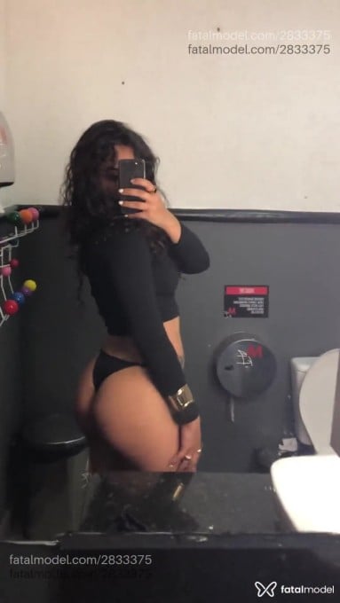 Acompanhante mulher morena (o) de olhos castanhos em Pirassununga Acompanhante mulher morena (o) de olhos castanhos em Pirassununga - Paola