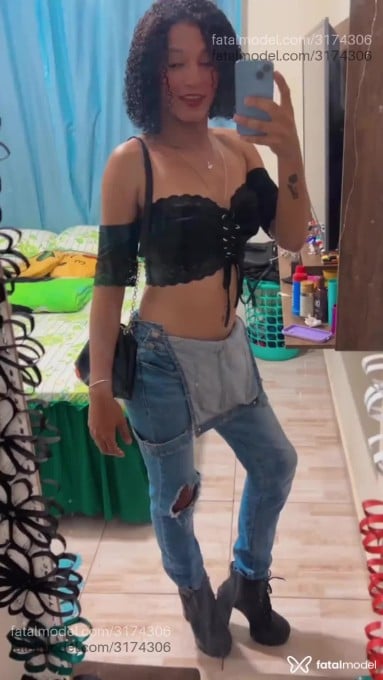 Acompanhante homem trans morena (o) de olhos pretos em Rolândia Acompanhante homem trans morena (o) de olhos pretos em Rolândia - Sabrina Campos