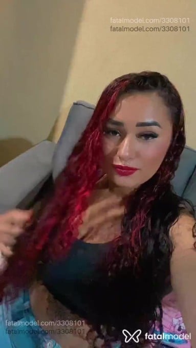Acompanhante mulher ruiva (o) de olhos castanhos em Porto Alegre - Kemily