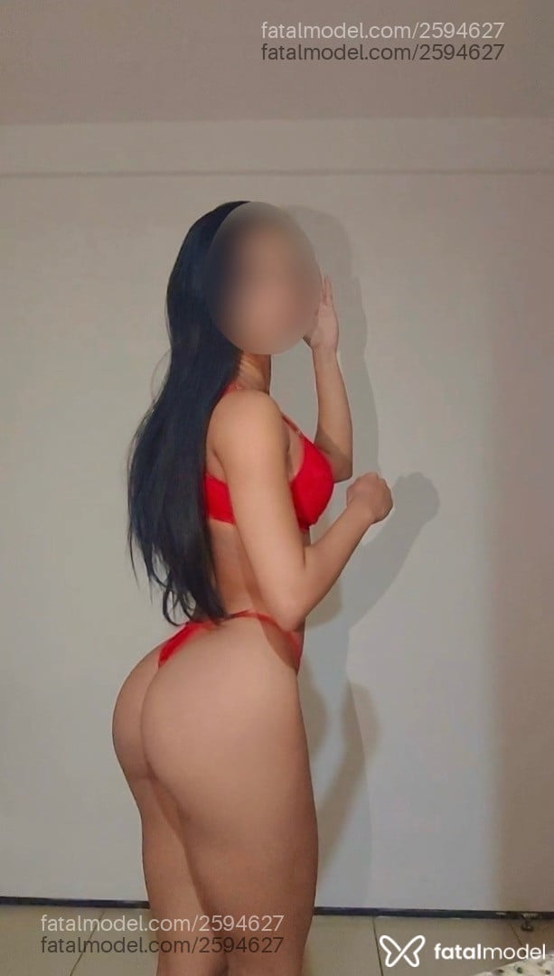 Acompanhante mulher morena (o) de olhos mel em Fortaleza Acompanhante mulher morena (o) de olhos mel em Fortaleza - Nicole Monteiro