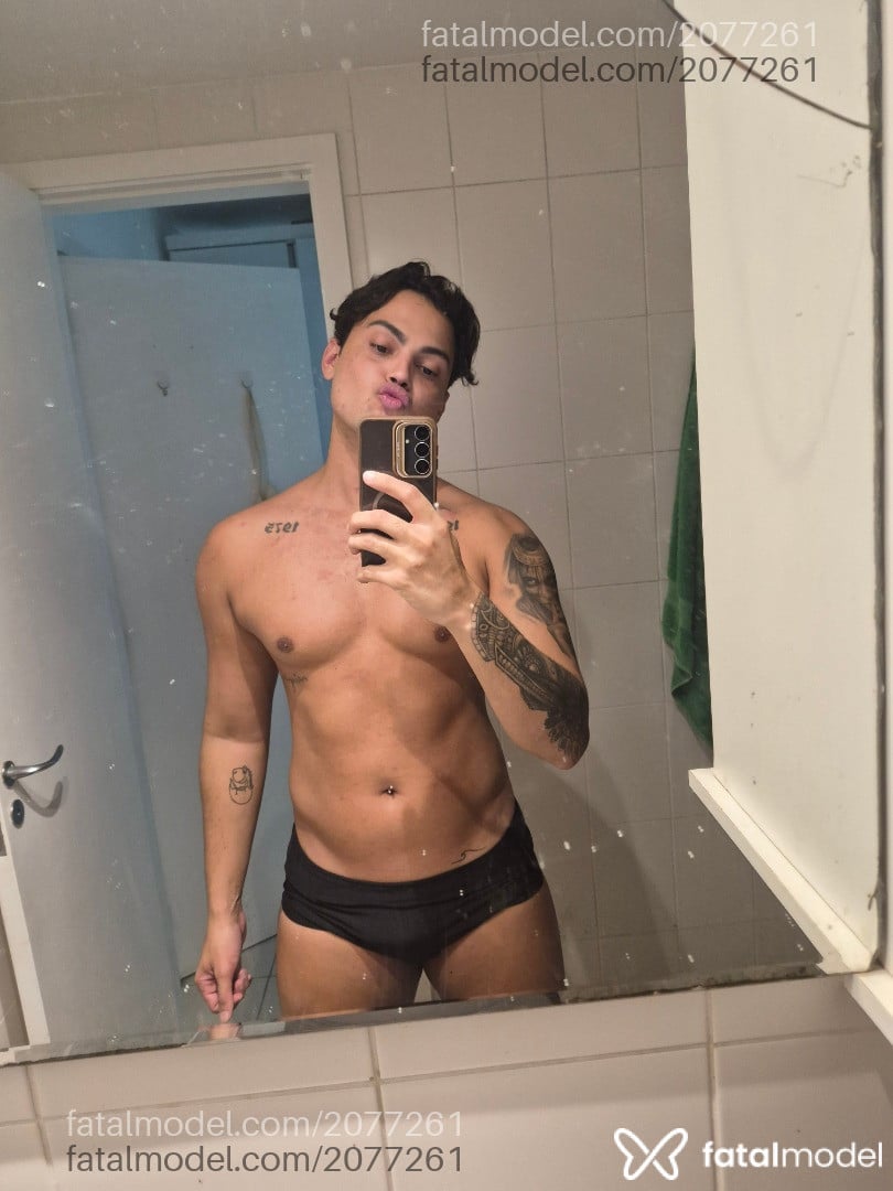 Acompanhante homem morena (o) de olhos castanhos em Rio de Janeiro - Santiago Ferrari