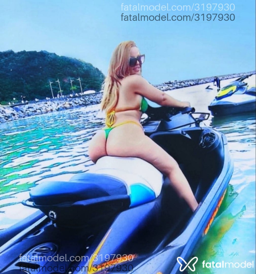 Acompanhante mulher loira (o) de olhos castanhos em Pinhais Acompanhante mulher loira (o) de olhos castanhos em Pinhais - Nayra Valen