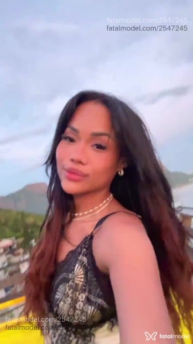 Acompanhante mulher com cabelo castanho de olhos castanhos em Rio de Janeiro - Ingrid Venturim