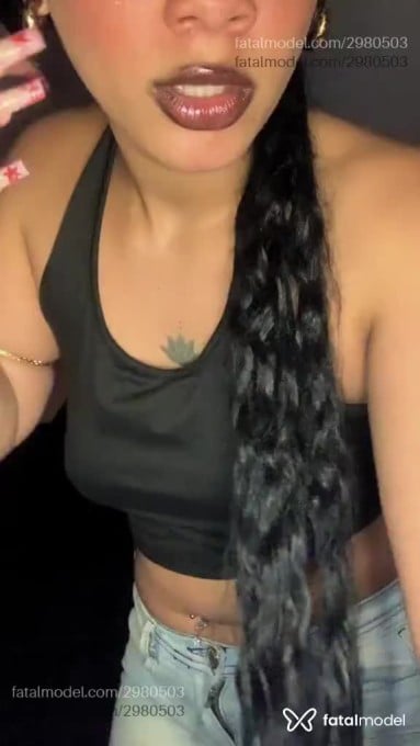 Acompanhante mulher morena (o) de olhos mel em Pindamonhangaba - Yasmin