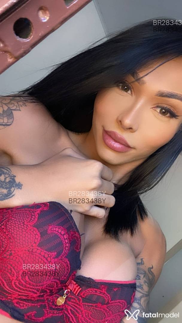 Acompanhante travesti morena (o) de olhos castanhos em São Paulo - Louyse Hills