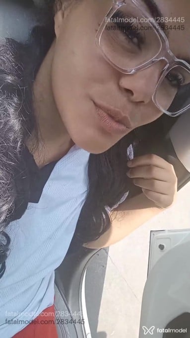 Acompanhante mulher morena (o) de olhos pretos em São Paulo Acompanhante mulher morena (o) de olhos pretos em São Paulo - Maya Albuquerque
