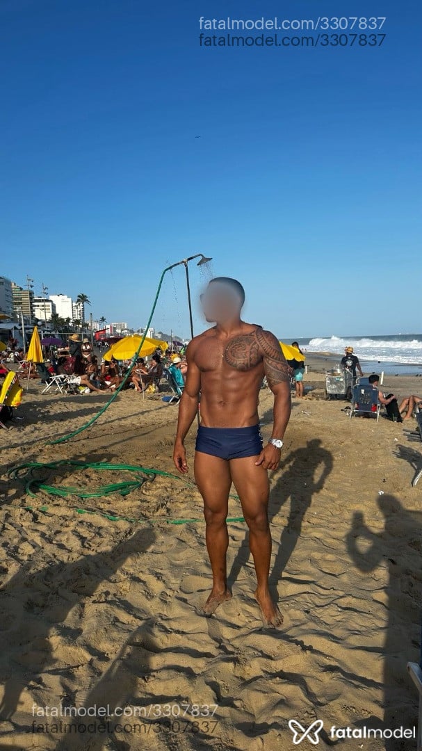 Acompanhante homem morena (o) de olhos castanhos - Xandy Premium