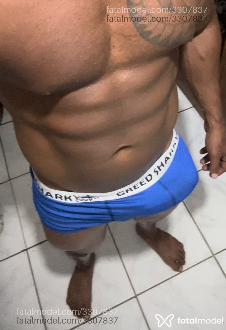 Acompanhante homem morena (o) de olhos castanhos - Xandy Premium