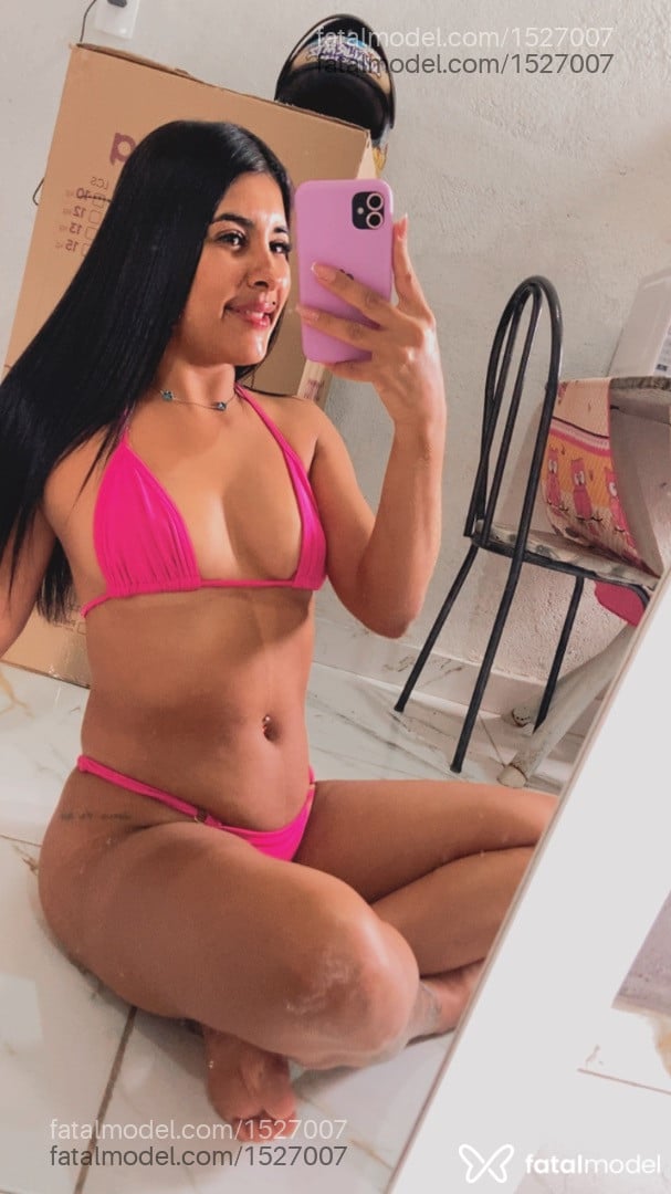 Acompanhante mulher morena (o) de olhos pretos em Belo Horizonte - Débora