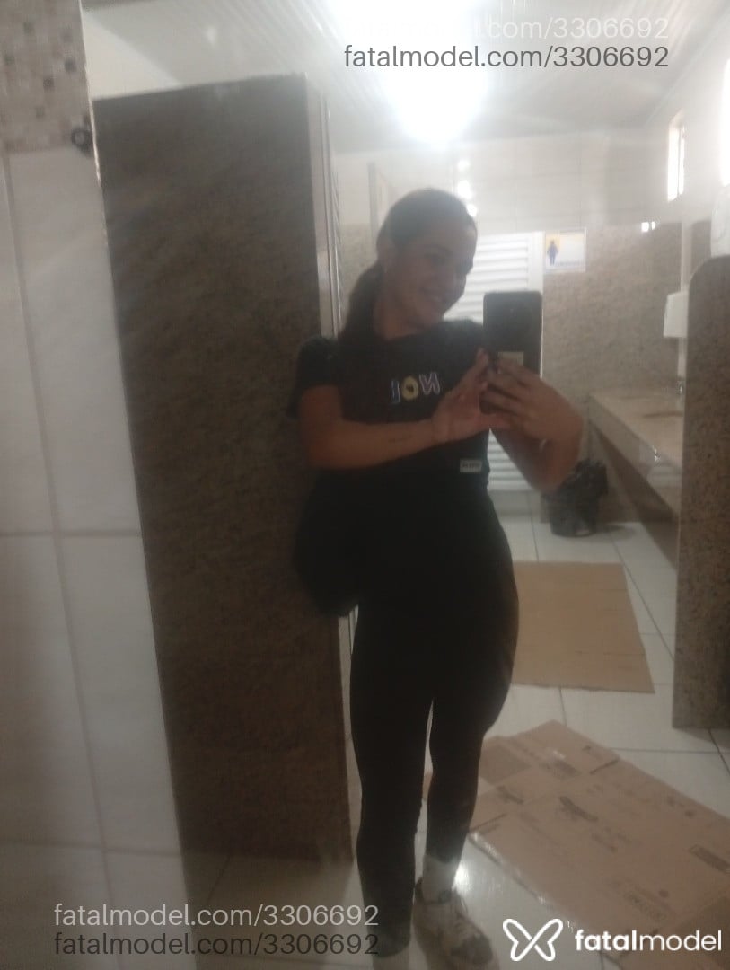 Acompanhante mulher ruiva (o) de olhos castanhos em Três Passos - Brunna Dammer