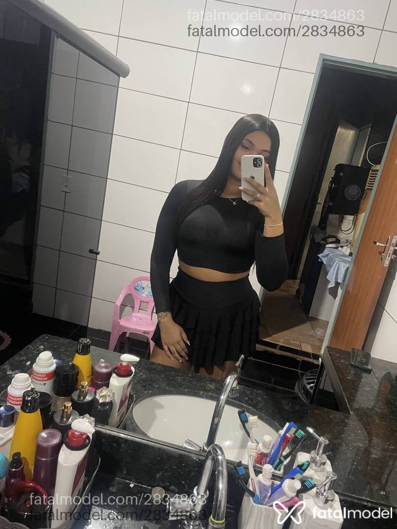 Acompanhante mulher morena (o) de olhos castanhos - Emanuelle Stefany