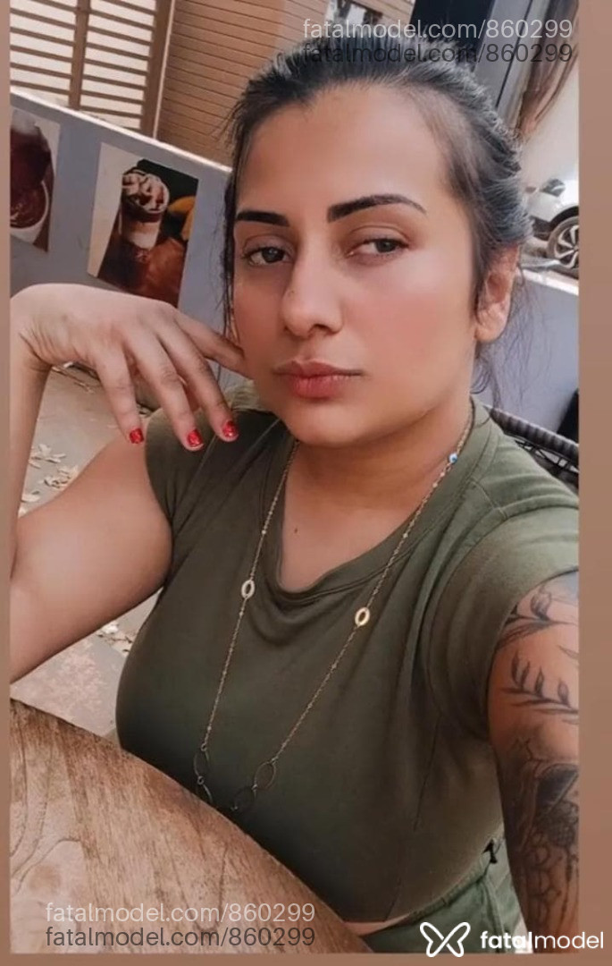 Acompanhante mulher com cabelo castanho de olhos castanhos em Sapezal - Kelly