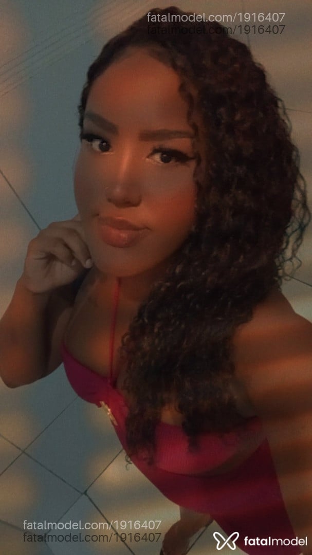 Acompanhante mulher morena (o) de olhos pretos - Jady Acompanhante mulher morena (o) de olhos pretos - Jady