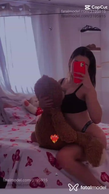 Acompanhante mulher com cabelo castanho de olhos castanhos em Osasco - Julia