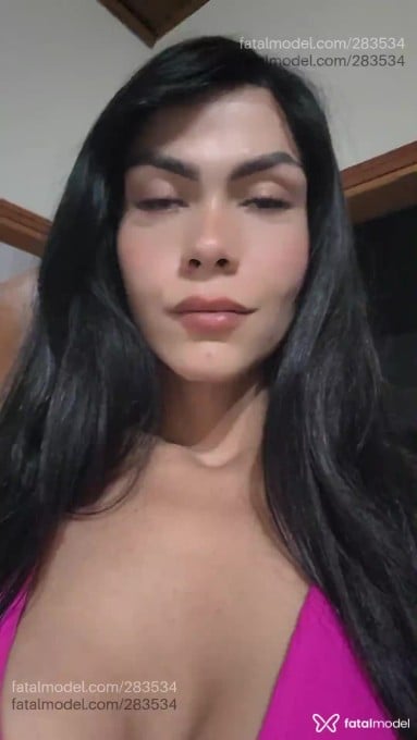 Acompanhante mulher trans morena (o) de olhos castanhos em São José do Rio Preto - May Albuquerque