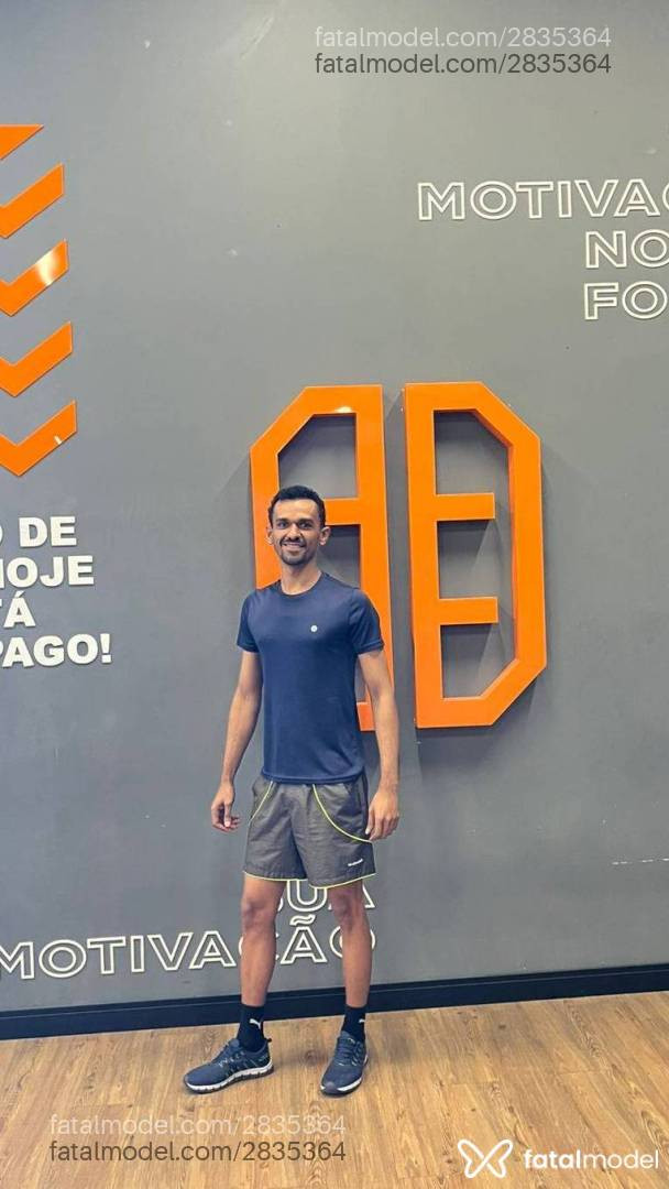 Acompanhante homem morena (o) de olhos castanhos em Barueri Acompanhante homem morena (o) de olhos castanhos em Barueri - Daniel