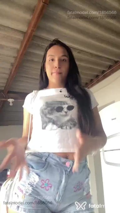 Acompanhante mulher trans morena (o) de olhos castanhos em Uberlândia - Lolla