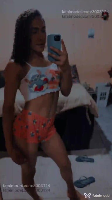 Acompanhante mulher trans com cabelo castanho de olhos pretos em Cristalina Acompanhante mulher trans com cabelo castanho de olhos pretos em Cristalina - Marcela niff