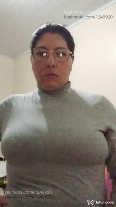 Acompanhante mulher com cabelo castanho de olhos pretos em Rio Grande - Talissa