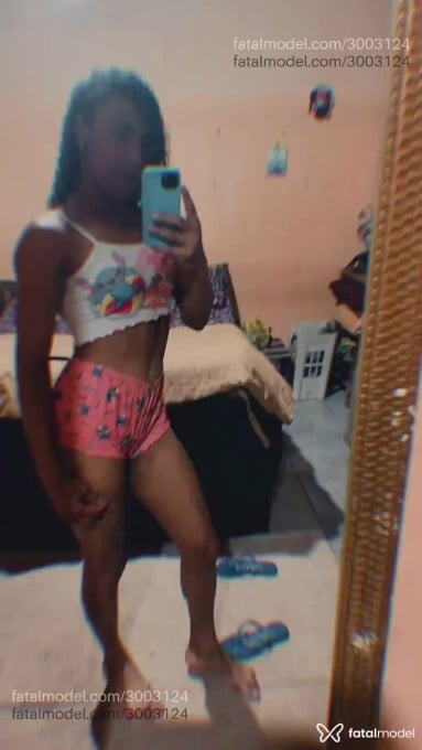 Acompanhante mulher trans com cabelo castanho de olhos pretos em Cristalina Acompanhante mulher trans com cabelo castanho de olhos pretos em Cristalina - Marcela niff