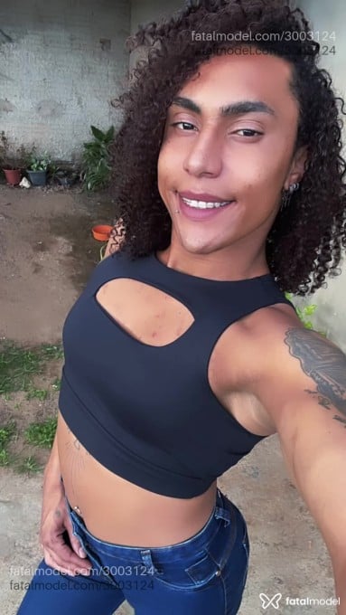Acompanhante mulher trans com cabelo castanho de olhos pretos em Cristalina Acompanhante mulher trans com cabelo castanho de olhos pretos em Cristalina - Marcela niff