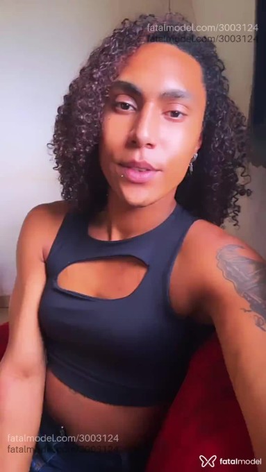 Acompanhante mulher trans com cabelo castanho de olhos pretos em Cristalina Acompanhante mulher trans com cabelo castanho de olhos pretos em Cristalina - Marcela niff