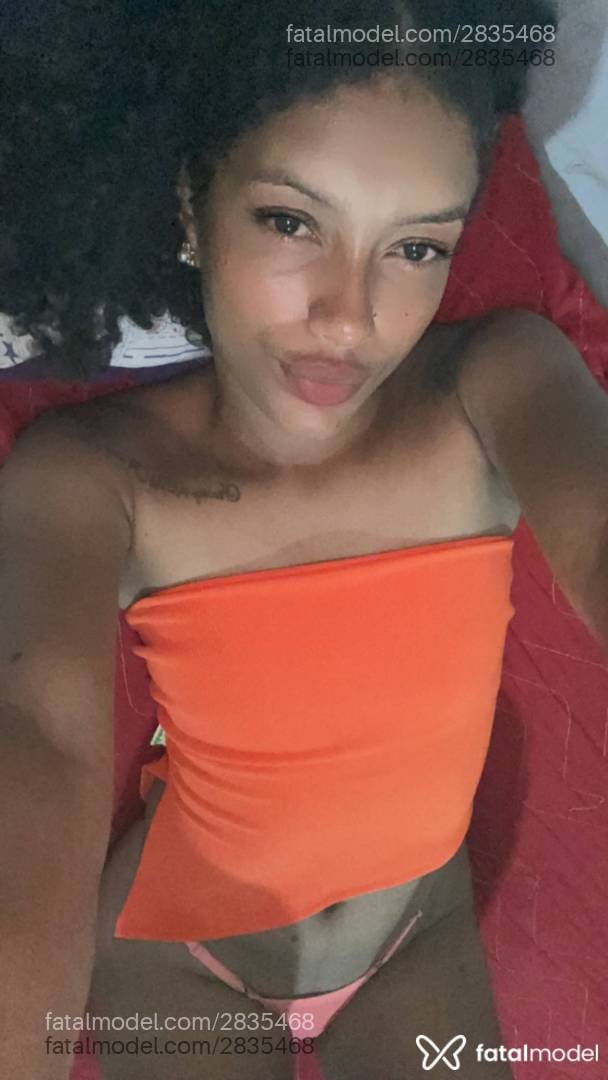 Acompanhante mulher morena (o) de olhos pretos - Fernanda Ferreira