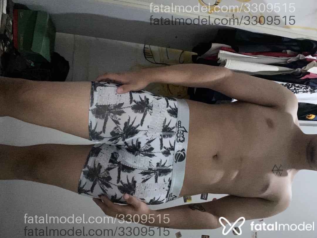 Acompanhante homem morena (o) de olhos castanhos em Contagem - Calien