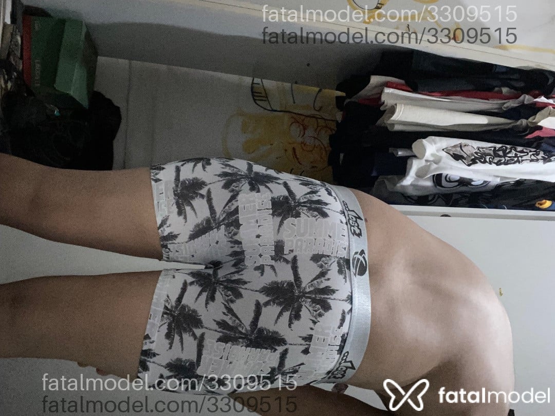 Acompanhante homem morena (o) de olhos castanhos em Contagem - Calien