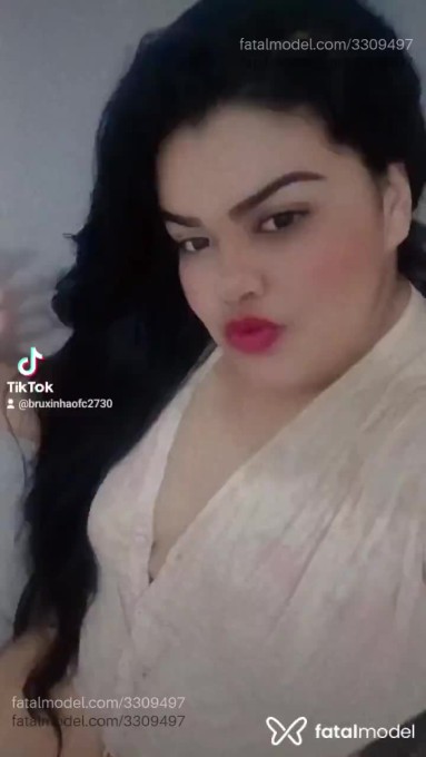Acompanhante mulher morena (o) de olhos pretos em Virtual - Yzabruxinha