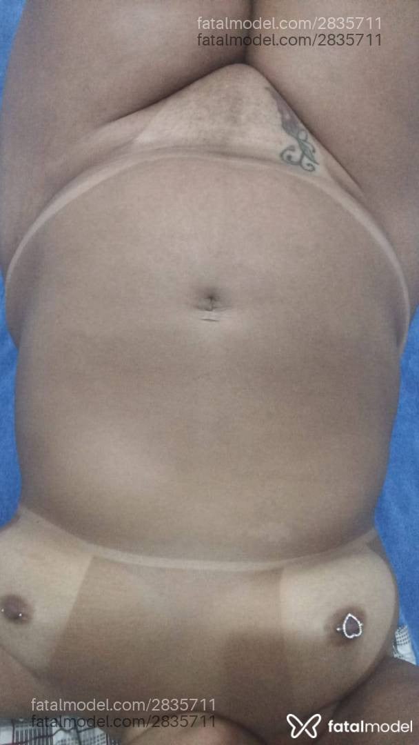 Acompanhante mulher morena (o) de olhos castanhos em Macaé - Majuh