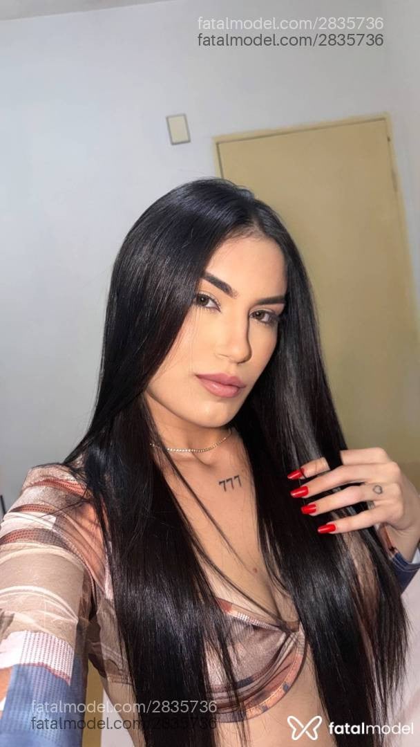 Acompanhante mulher morena (o) de olhos castanhos - Mirella