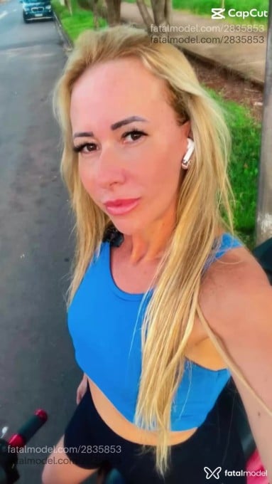 Acompanhante mulher loira (o) de olhos mel em Piracicaba - Lucy Lu