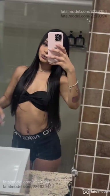 Acompanhante mulher morena (o) de olhos castanhos em Contagem - Isabel