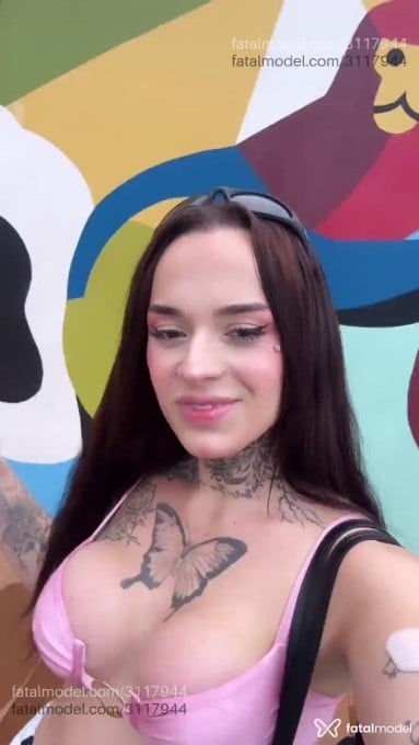 Acompanhante mulher trans com cabelo castanho de olhos mel em São Paulo - Stella Maria