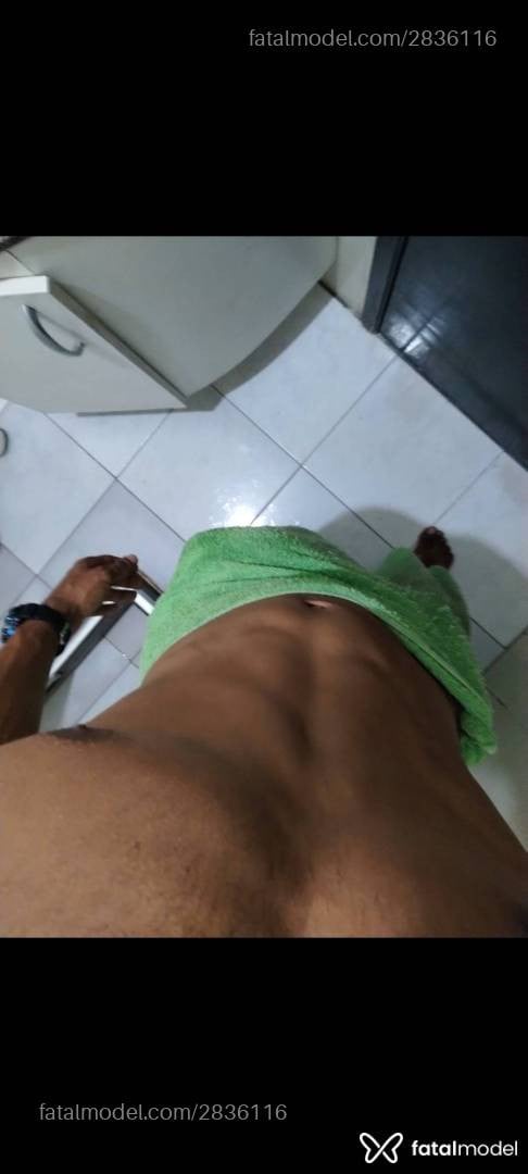 Acompanhante homem morena (o) de olhos pretos - Henrique Torres