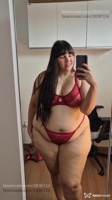 Acompanhante mulher com cabelo castanho de olhos castanhos em Virtual - Sammy Bloom