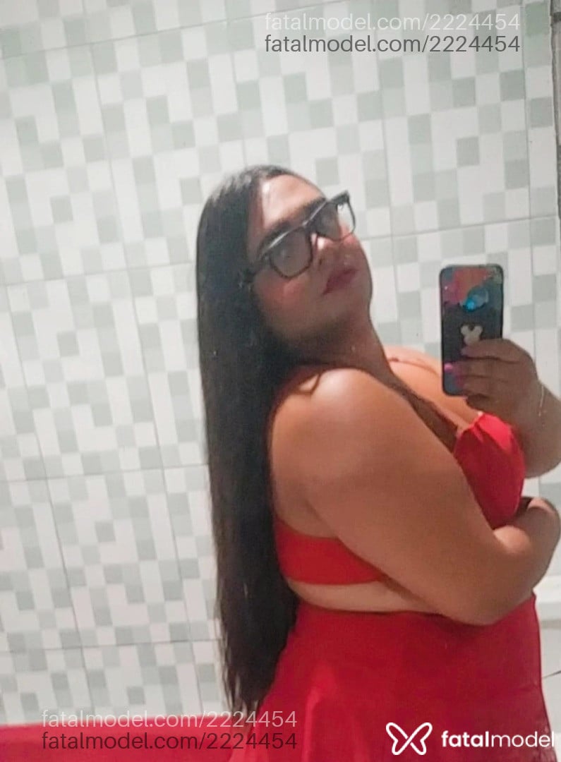 Acompanhante mulher trans morena (o) de olhos castanhos em Campos dos Goytacazes Acompanhante mulher trans morena (o) de olhos castanhos em Campos dos Goytacazes - Sophia