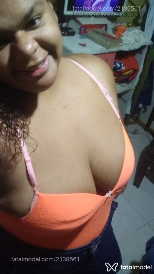 Acompanhante mulher morena (o) de olhos castanhos em Niterói - Lillithy