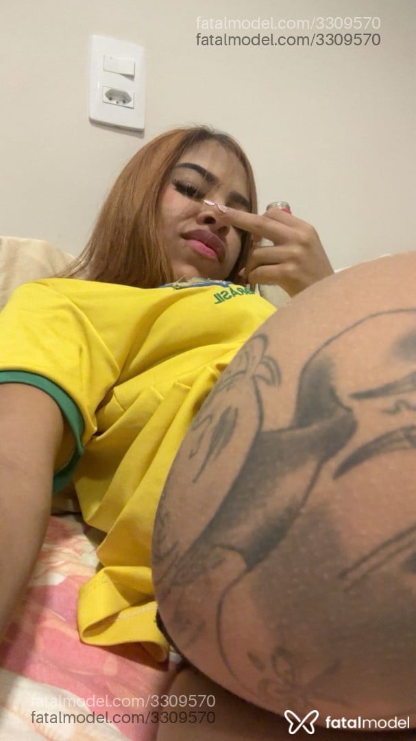 Acompanhante mulher loira (o) de olhos castanhos em Ribeirão das Neves - Suelen