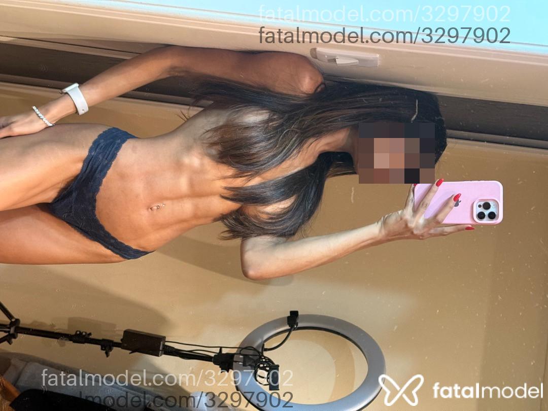 Acompanhante mulher morena (o) de olhos verdes em São Paulo - Alessia Monteiro