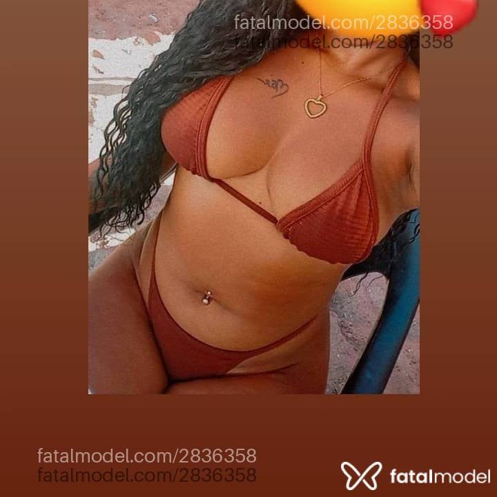 Acompanhante mulher morena (o) de olhos pretos em São Pedro da Aldeia - Larissa