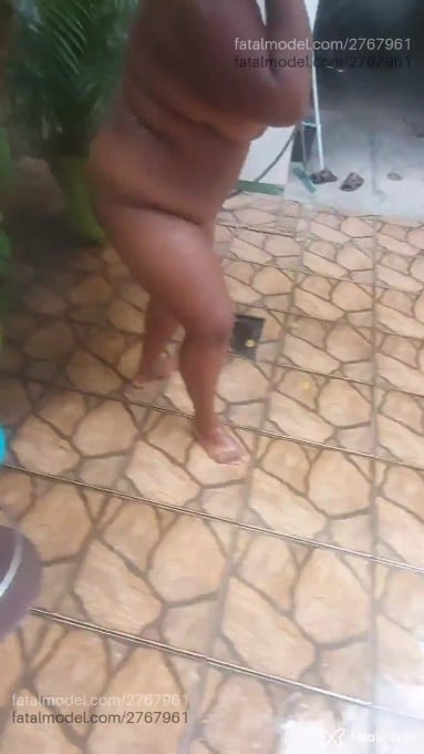Acompanhante mulher com cabelo castanho de olhos pretos em Porto Alegre Acompanhante mulher com cabelo castanho de olhos pretos em Porto Alegre - Duquesa