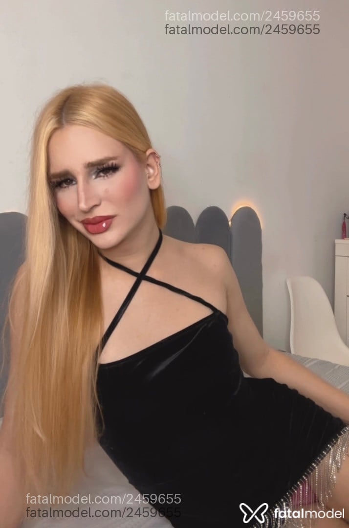 Acompanhante mulher trans loira (o) de olhos mel em Bauru Acompanhante mulher trans loira (o) de olhos mel em Bauru - Marcelly