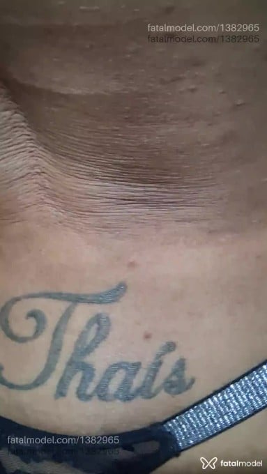 Acompanhante mulher trans com cabelo castanho de olhos castanhos em Porto Alegre - Thais Souza
