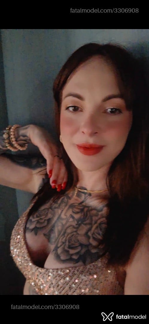 Acompanhante mulher ruiva (o) de olhos castanhos - Nicole Acompanhante mulher ruiva (o) de olhos castanhos - Nicole